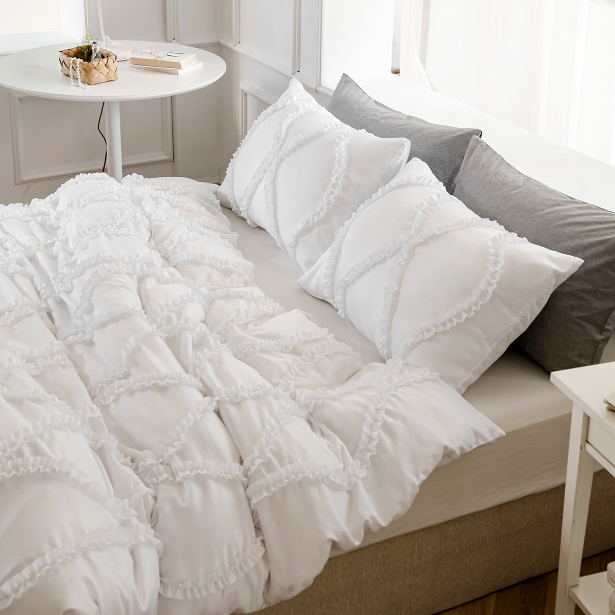 3 Pcs Pillowcases Quilt Cover Ultra-Soft Cozy Bedding Set Pure Color Flower Cutting Process